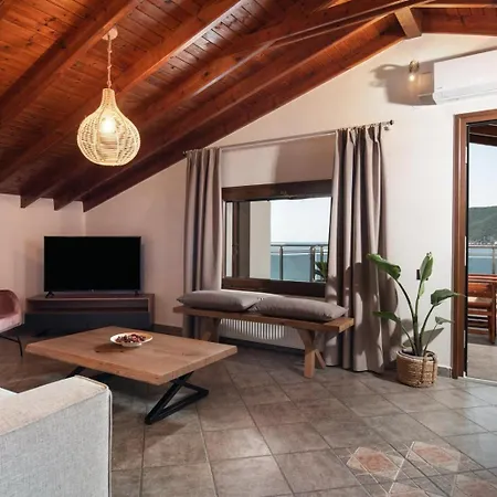 Irene's House 아파트호텔 Kalamítsion