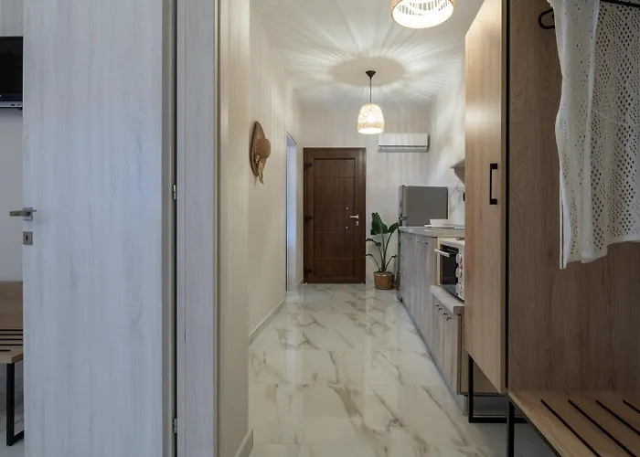 Aparthotel Irene's House 3*