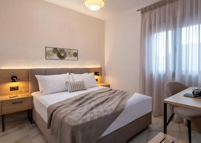 Irene's House Aparthotel