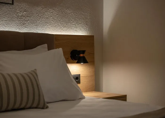 Irene's House Aparthotel 3*