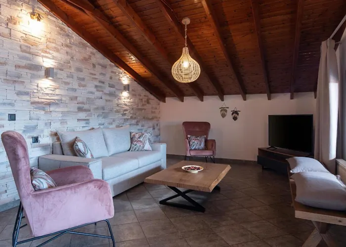 Irene's House Aparthotel